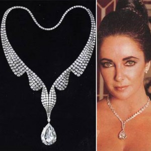 Elizabeth Tylor'e Pear diamonds necklace